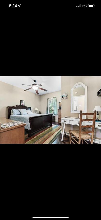 Appartamento Little House On The Corner Livingston Esterno foto